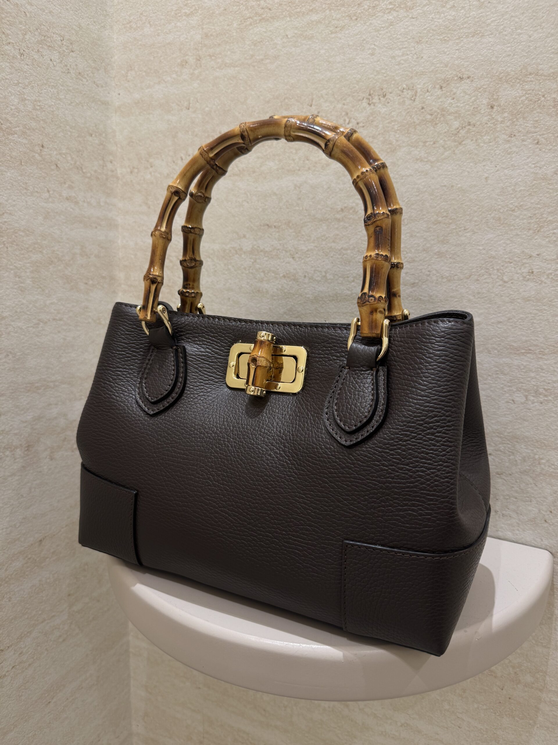 Lucia – Handmade Leather Bag with Bamboo Handles & Adjustable/Detachable Crossbody Strap in Brown produ